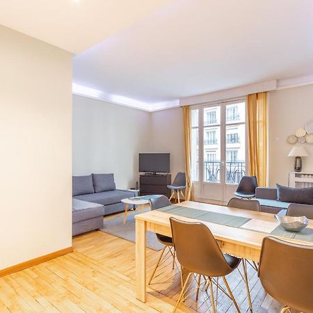 Appartement Place Du Trocadero Paris Bagian luar foto