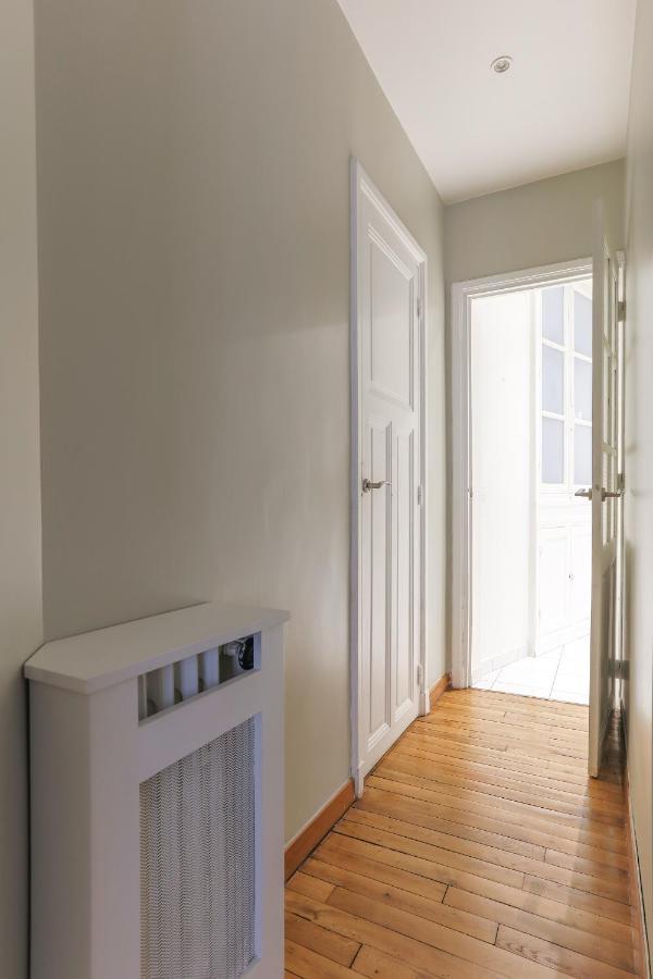 Appartement Place Du Trocadero Paris Bagian luar foto