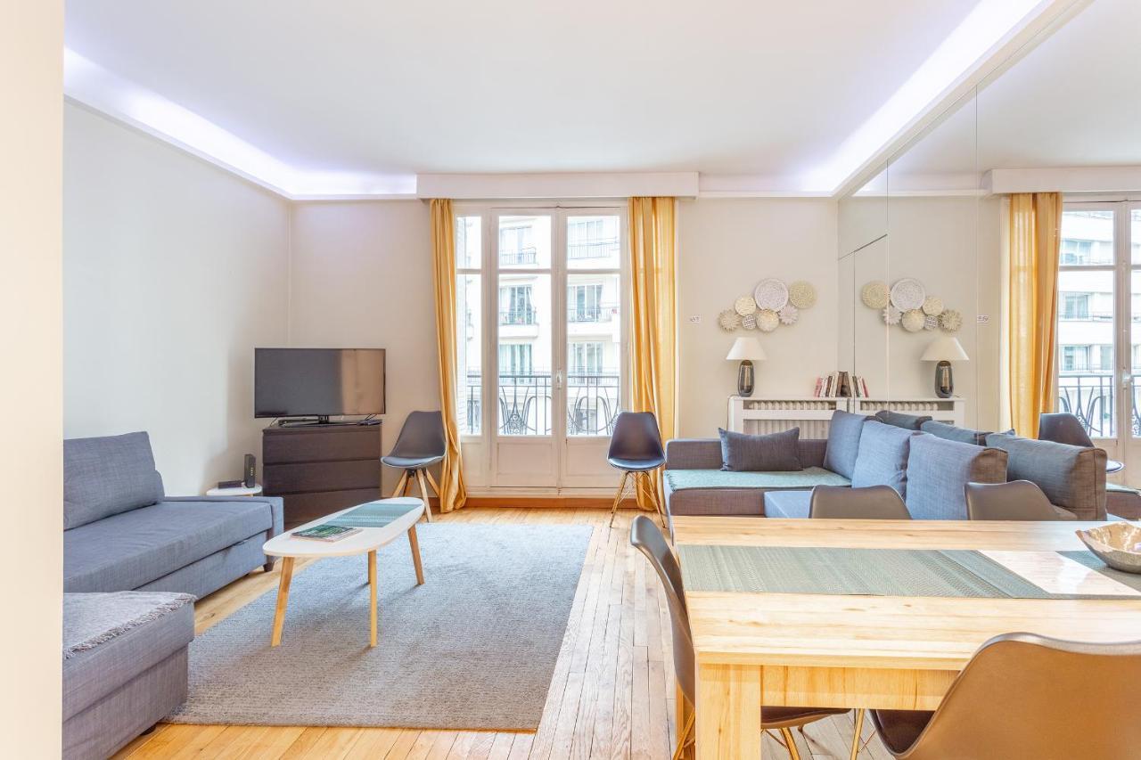 Appartement Place Du Trocadero Paris Bagian luar foto