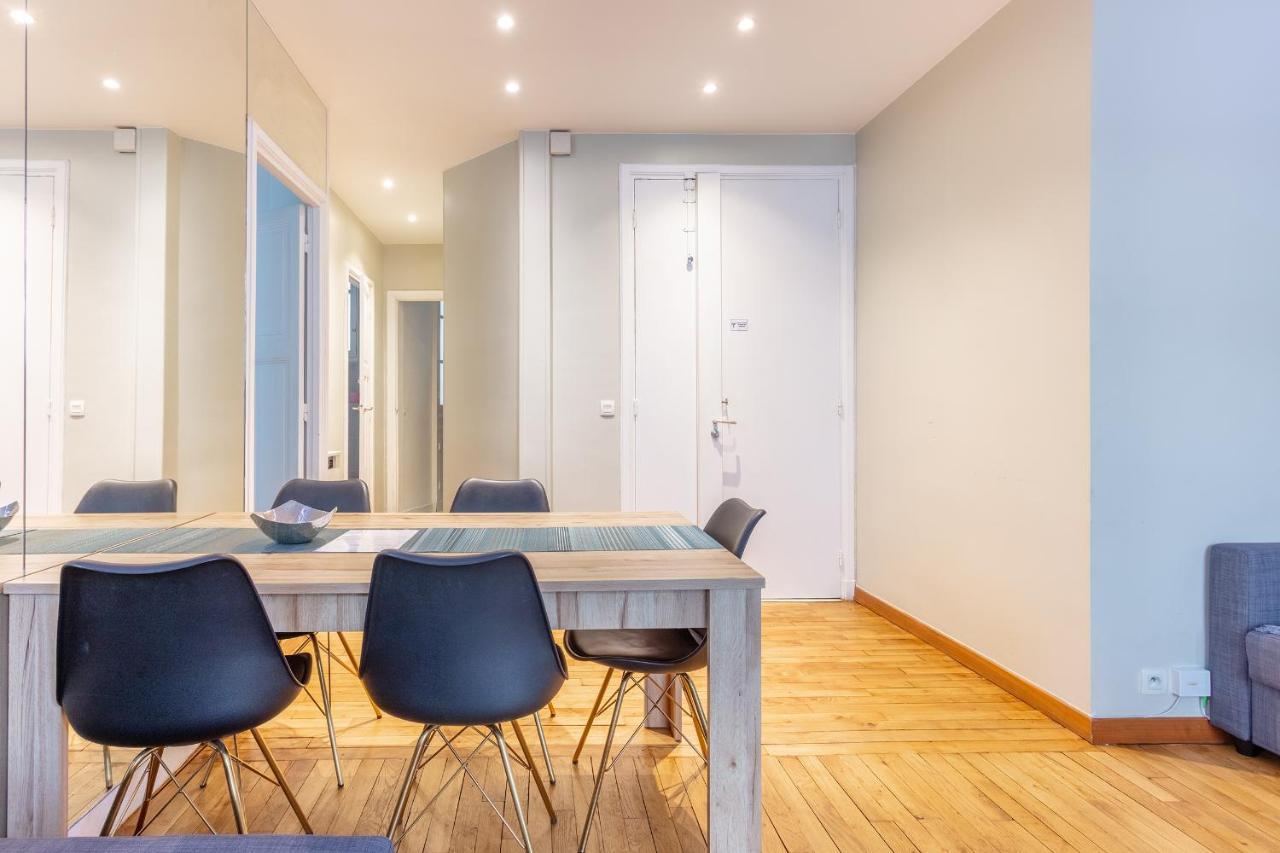 Appartement Place Du Trocadero Paris Bagian luar foto